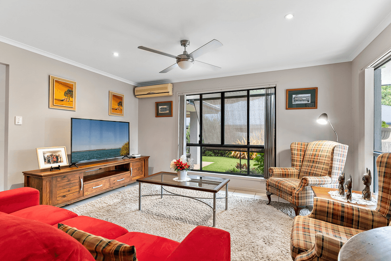 4 Yellow Cedar Pl, Palmwoods, QLD 4555