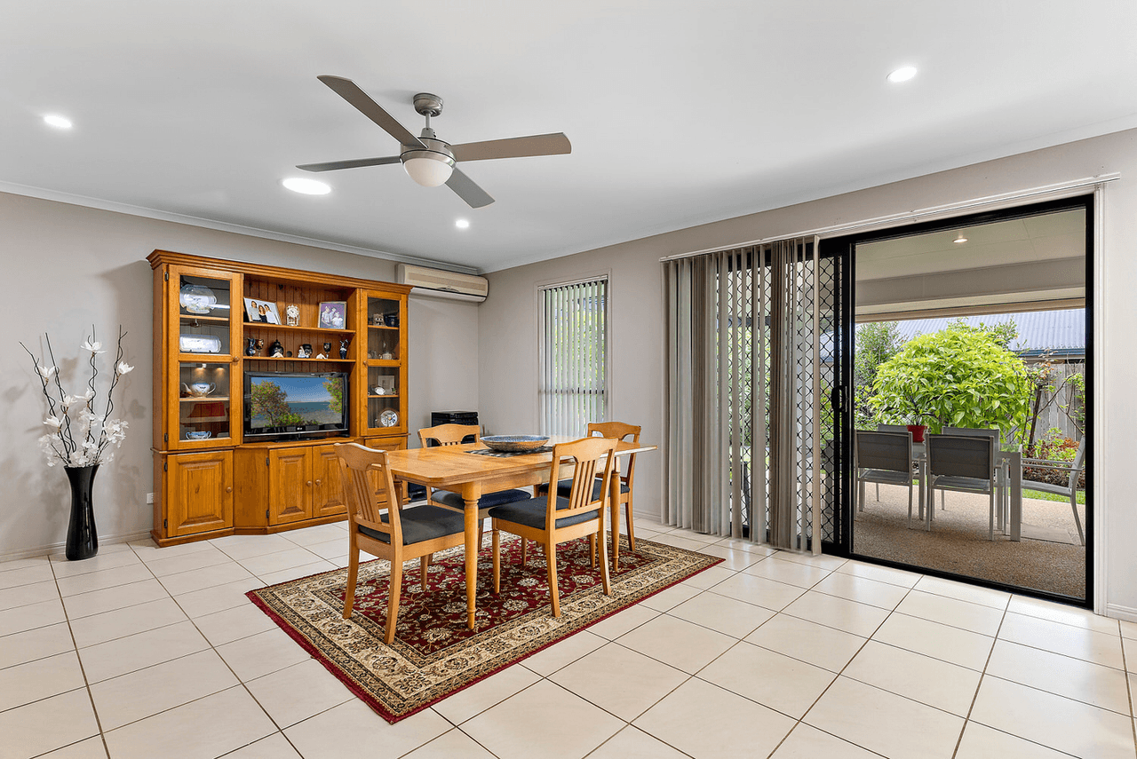 4 Yellow Cedar Pl, Palmwoods, QLD 4555