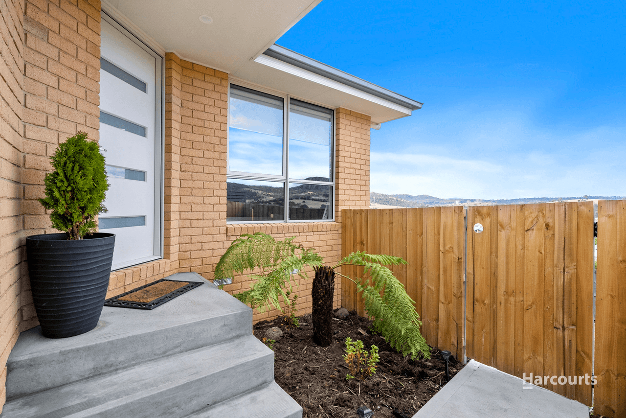 2/27 Riviera Drive, OLD BEACH, TAS 7017