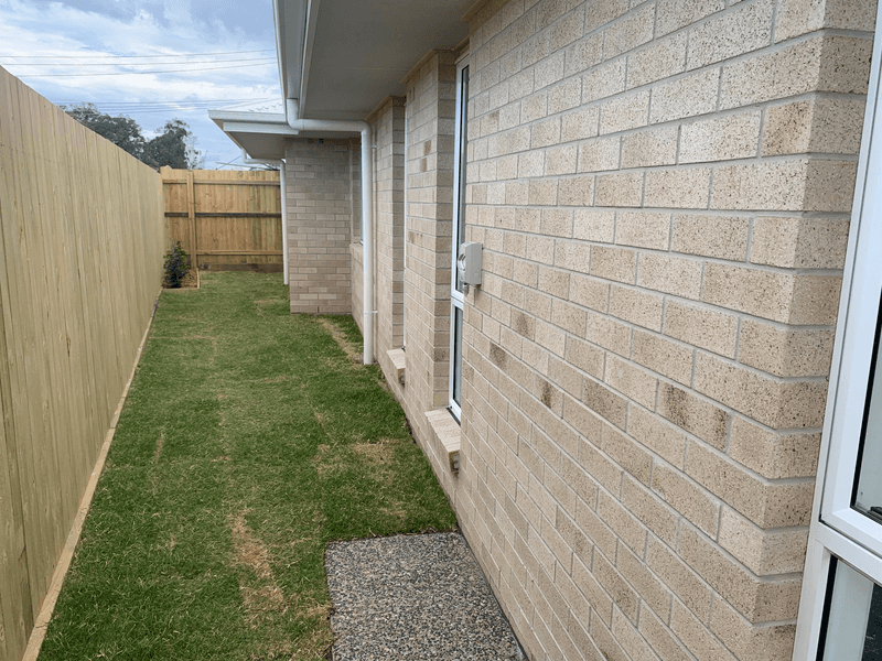 2/25 Fountain Street, PIMPAMA, QLD 4209