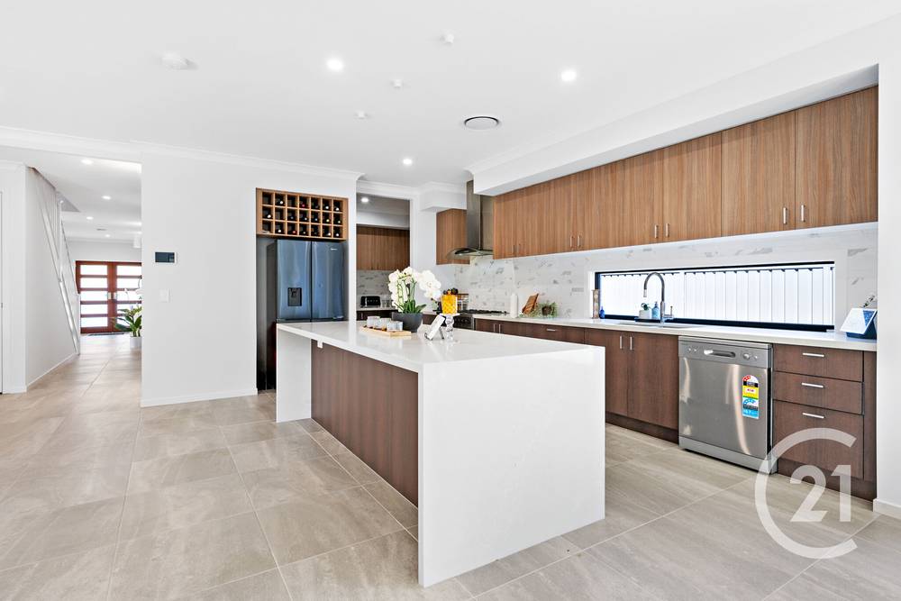 5 Superb Drive, Narangba, QLD 4504