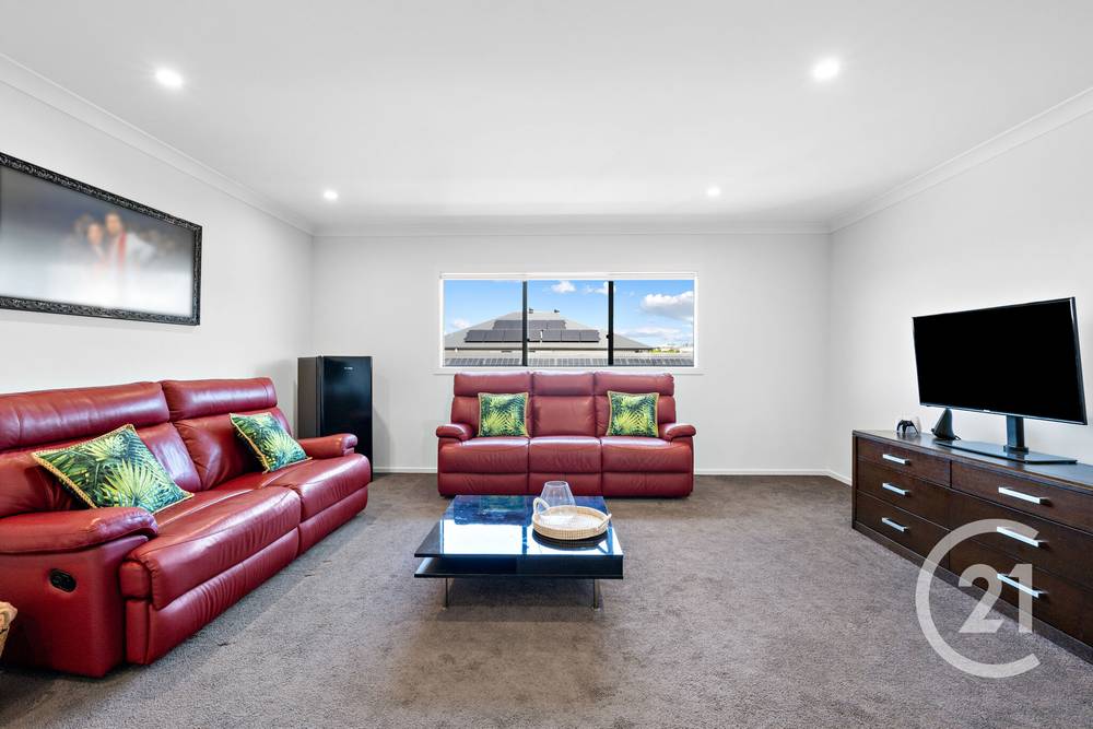 5 Superb Drive, Narangba, QLD 4504