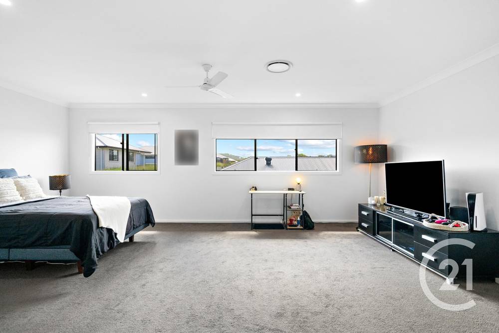 5 Superb Drive, Narangba, QLD 4504