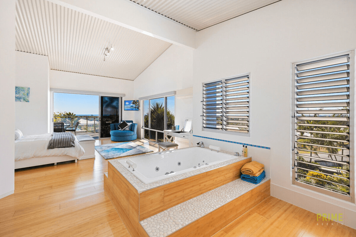 38-42 Hennessy Drive, Dundowran Beach, QLD 4655