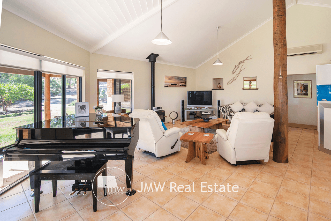 25 Sloan Drive, DUNSBOROUGH, WA 6281