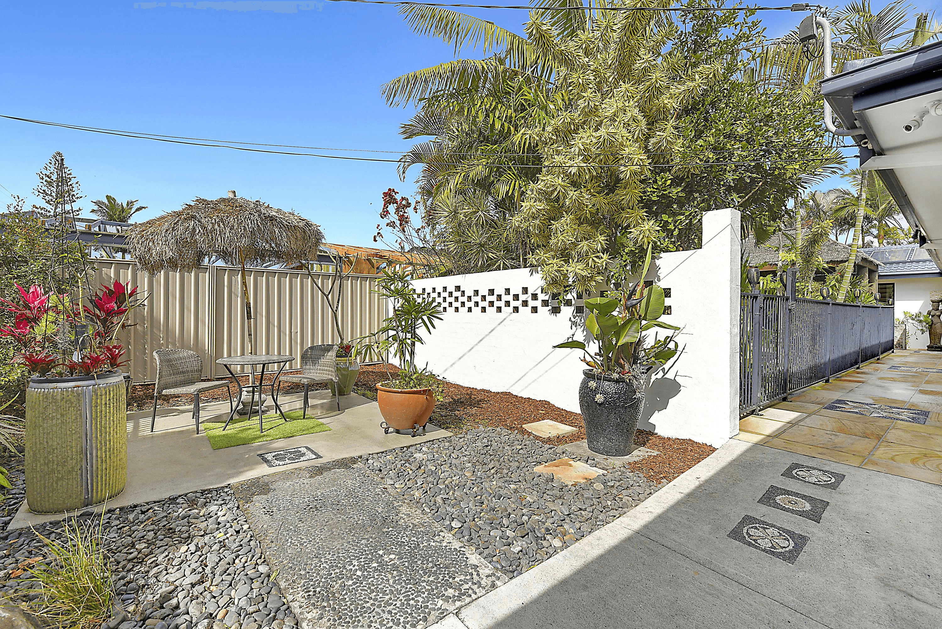 14 Coogeen Street, Sorrento, QLD 4217