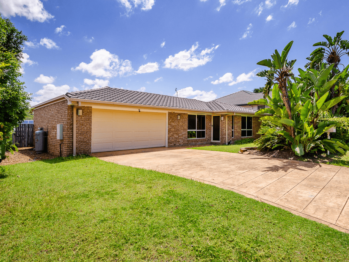 8 Pandora Crescent, Pacific Pines, QLD 4211