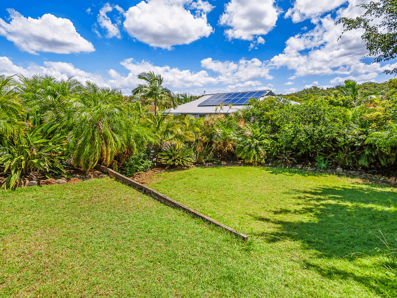 8 Pandora Crescent, Pacific Pines, QLD 4211