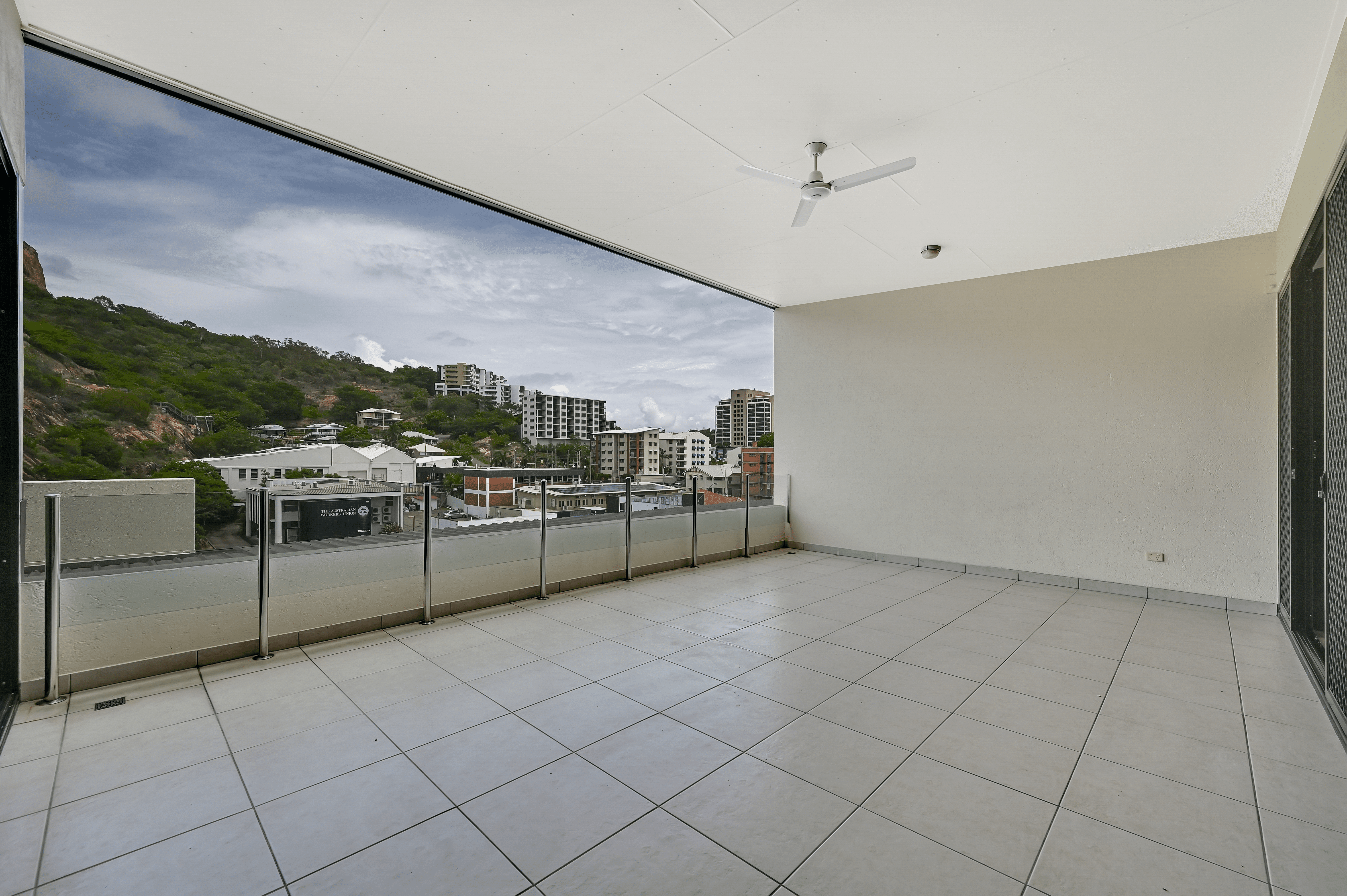 222/330-348 Sturt Street, TOWNSVILLE CITY, QLD 4810