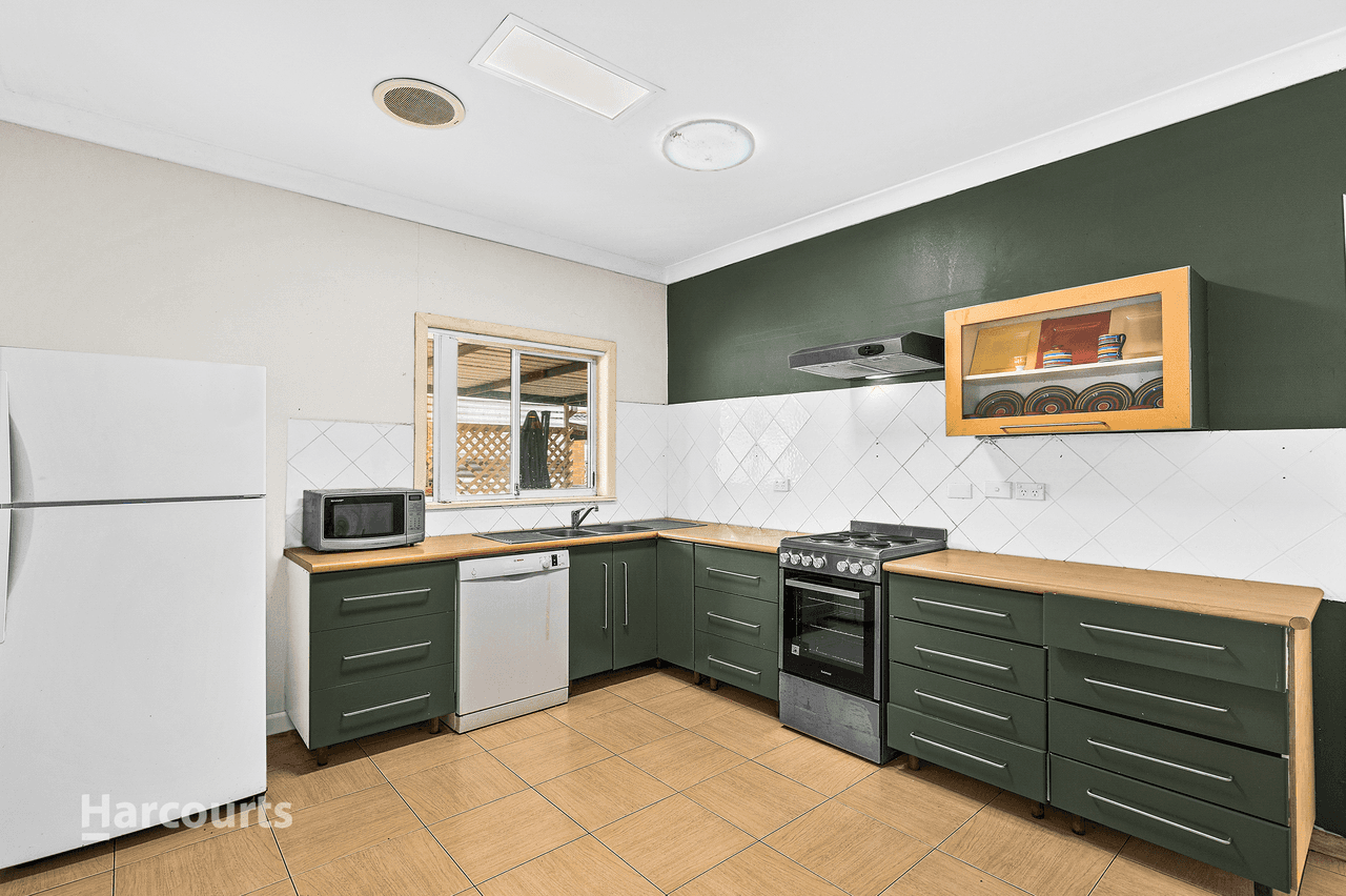 31 Cassia Street, BARRACK HEIGHTS, NSW 2528