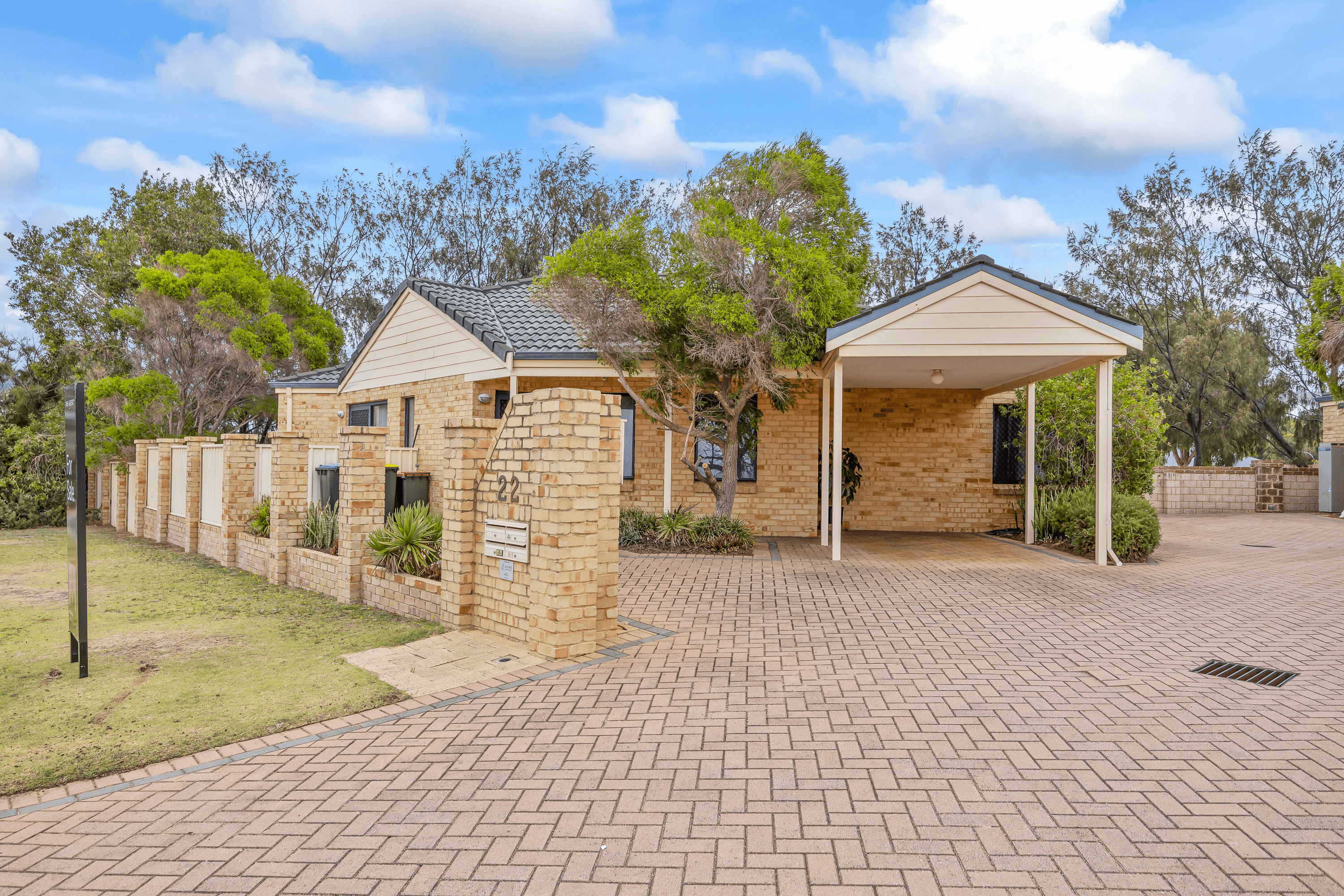 1/22 Arabella Mews, Currambine, WA 6028