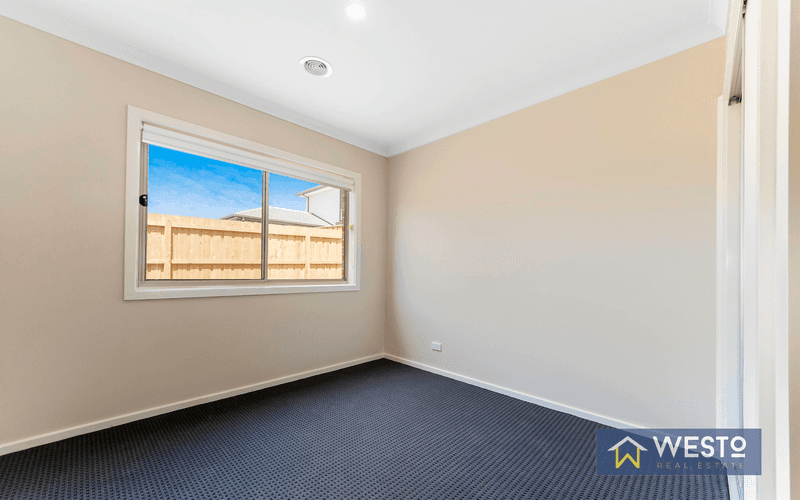 11 Scuffam Street, MERNDA, VIC 3754