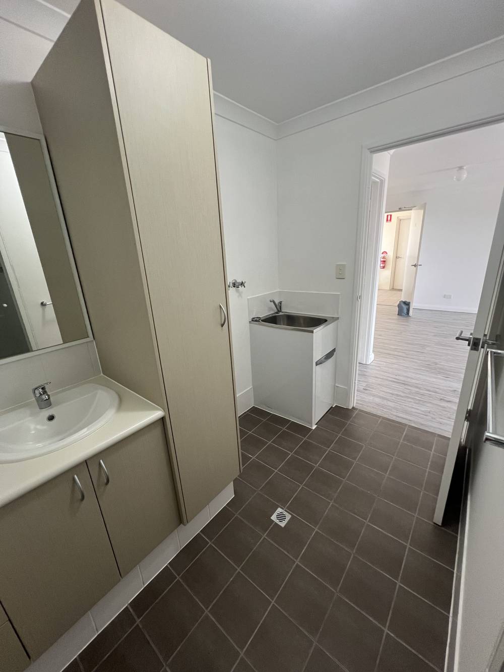 18/12 Davis Road, Kelmscott, WA 6111