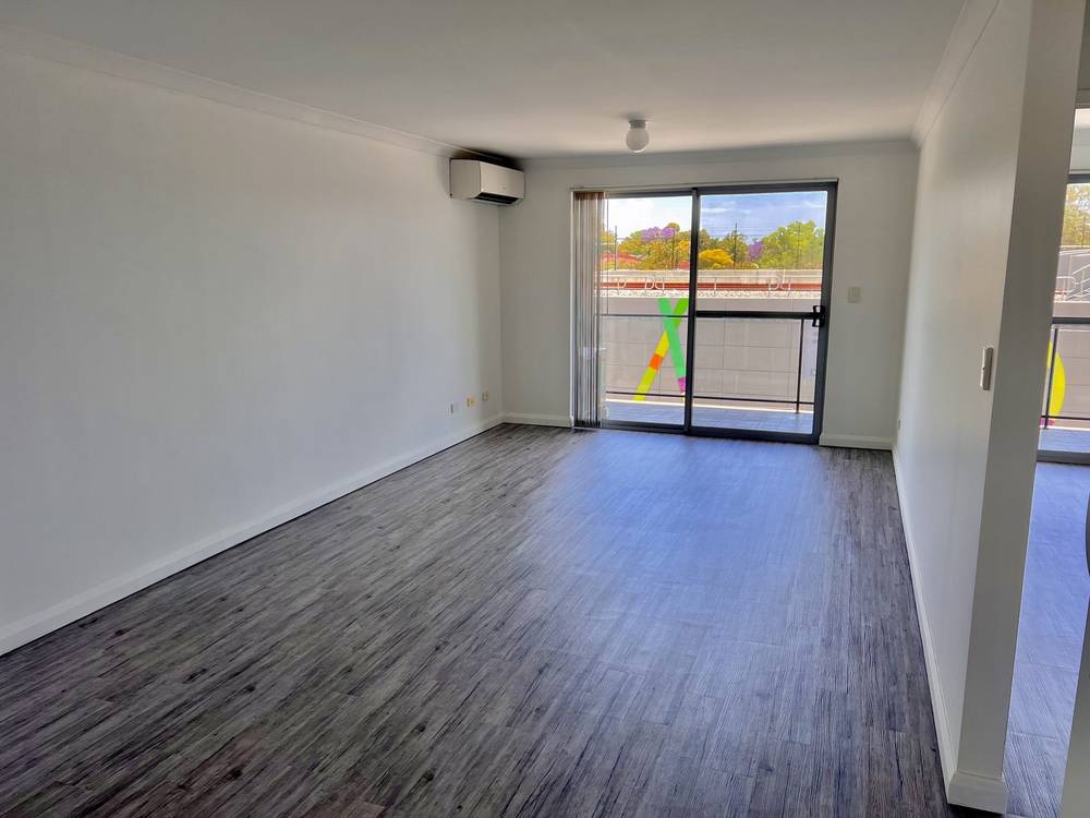 18/12 Davis Road, Kelmscott, WA 6111