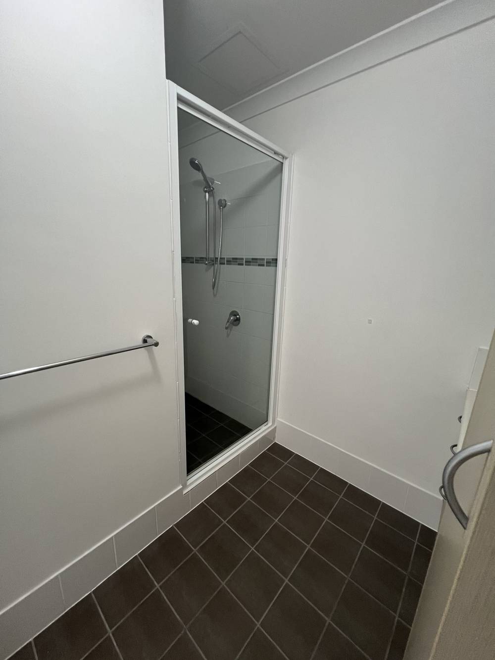 18/12 Davis Road, Kelmscott, WA 6111
