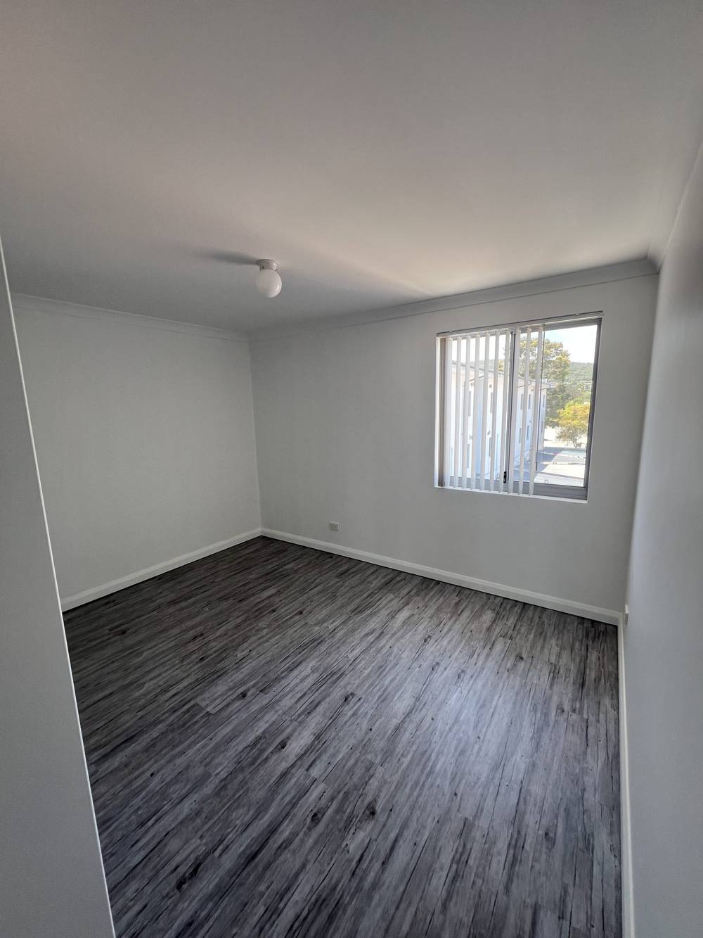 18/12 Davis Road, Kelmscott, WA 6111