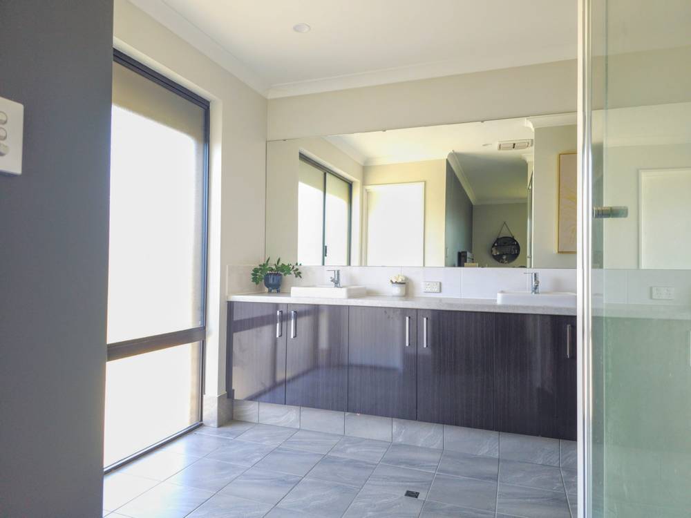 31 Jupiter Drive, Australind, WA 6233