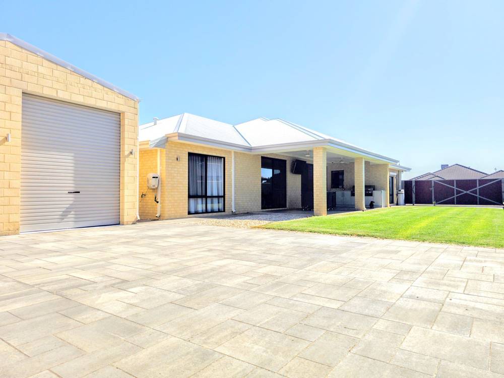 31 Jupiter Drive, Australind, WA 6233