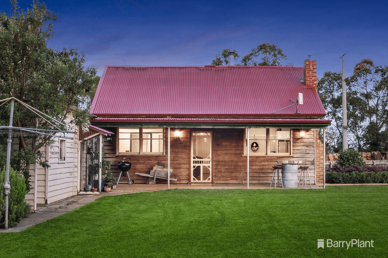 225 Queens Road, Wandin North, VIC 3139