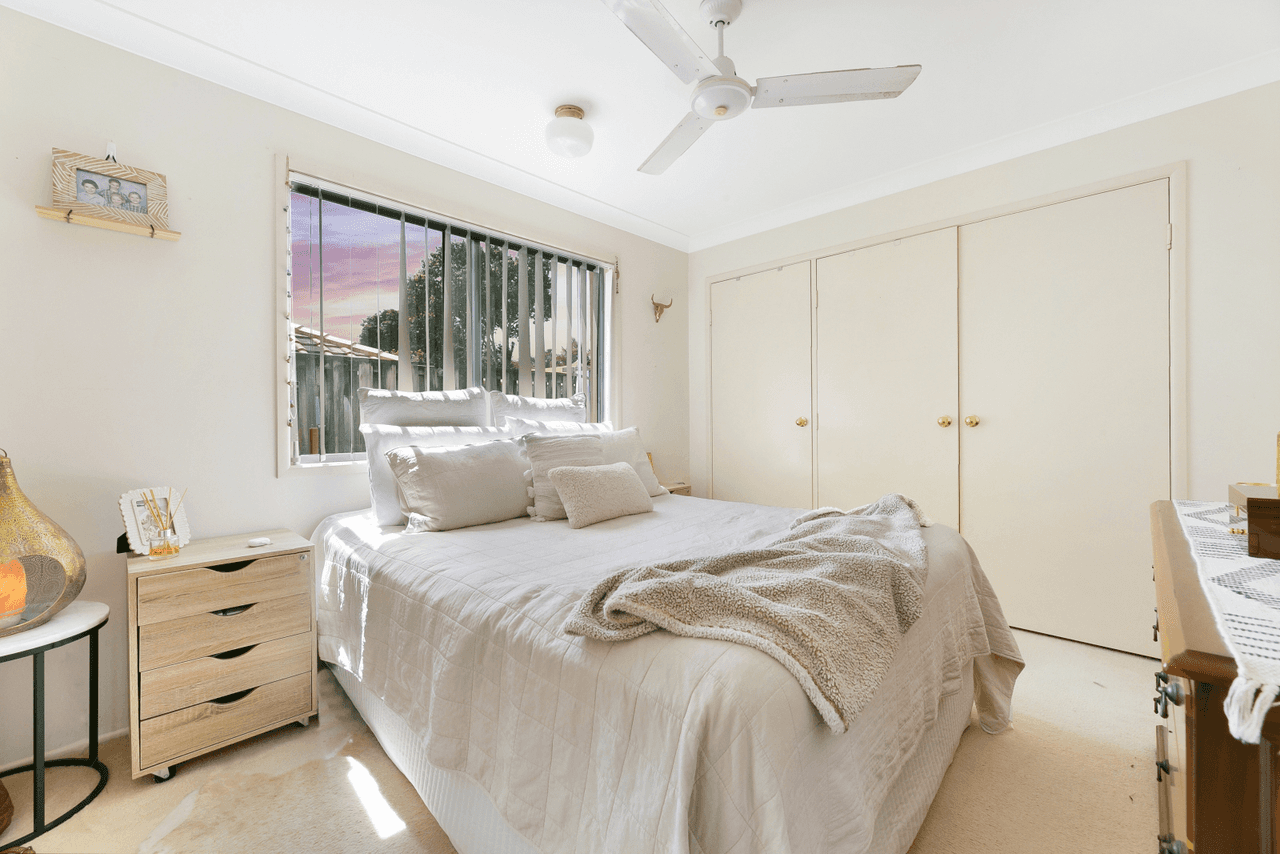 18 Lancashire Drive, MUDGEERABA, QLD 4213