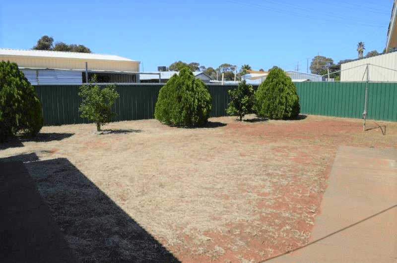44 Sturt Pea Crescent, KAMBALDA WEST, WA 6442