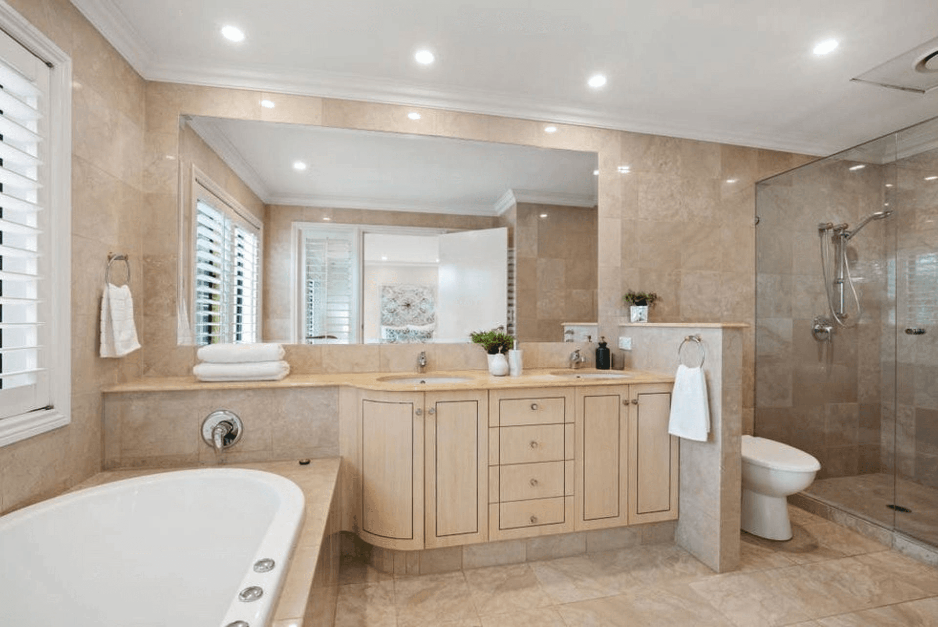 13 Seafarer Court, Paradise Waters, QLD 4217