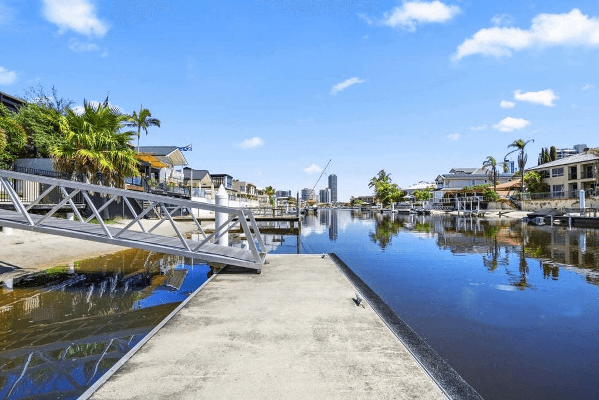 13 Seafarer Court, Paradise Waters, QLD 4217