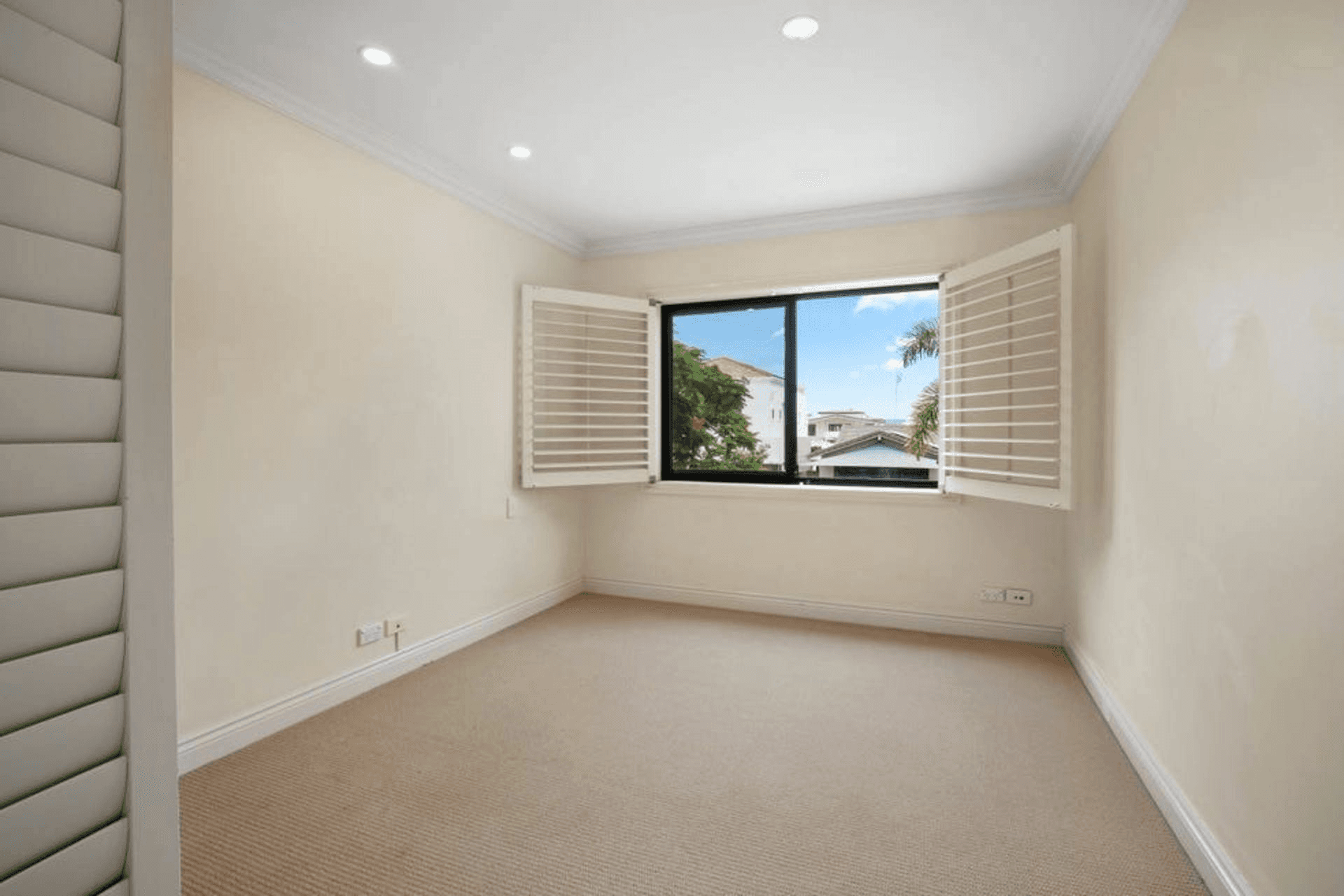 13 Seafarer Court, Paradise Waters, QLD 4217