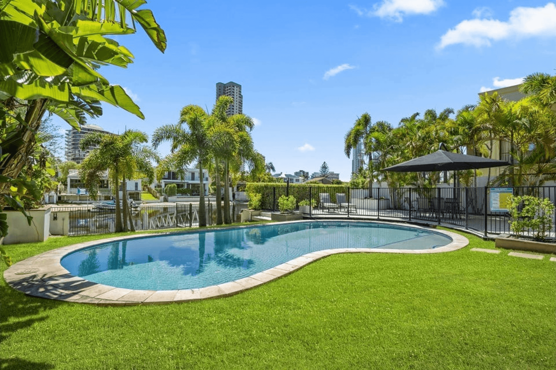 13 Seafarer Court, Paradise Waters, QLD 4217