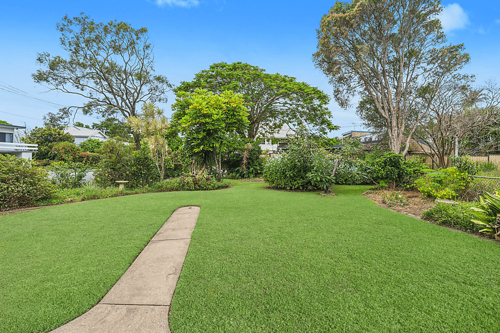 1 Wolsey Parade, Wynnum, QLD 4178