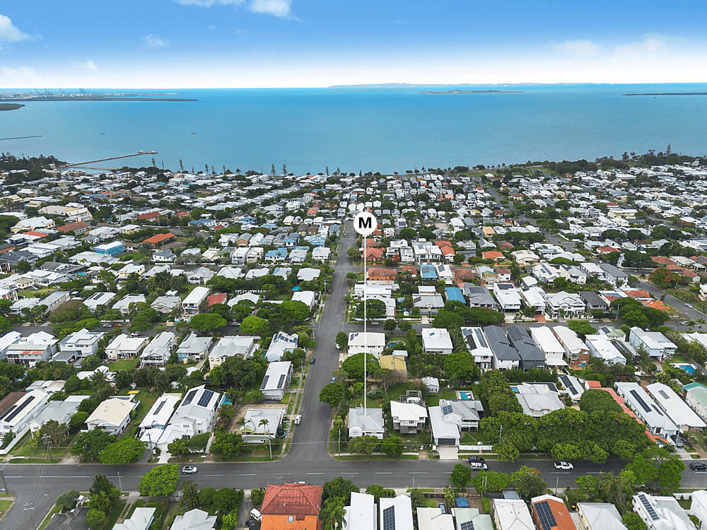 1 Wolsey Parade, Wynnum, QLD 4178