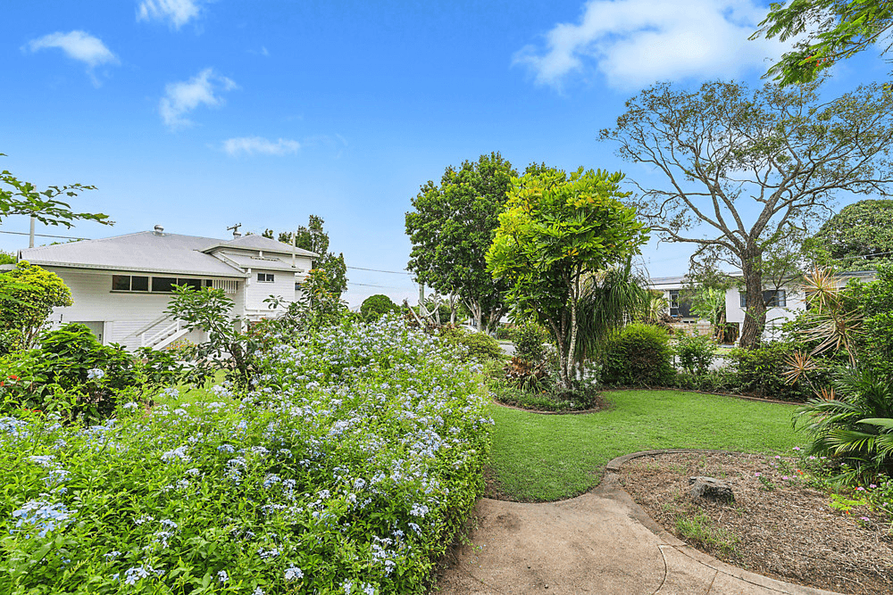 1 Wolsey Parade, Wynnum, QLD 4178