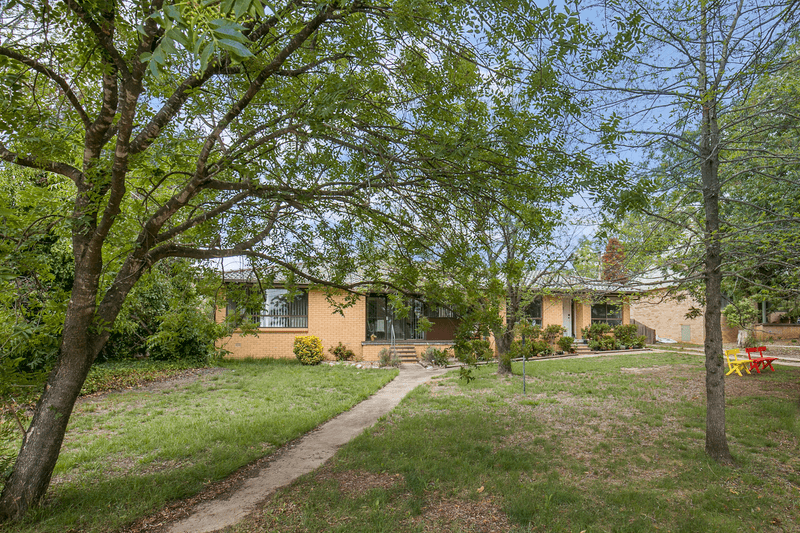 1 & 2/20 Catherine Street, ARMIDALE, NSW 2350