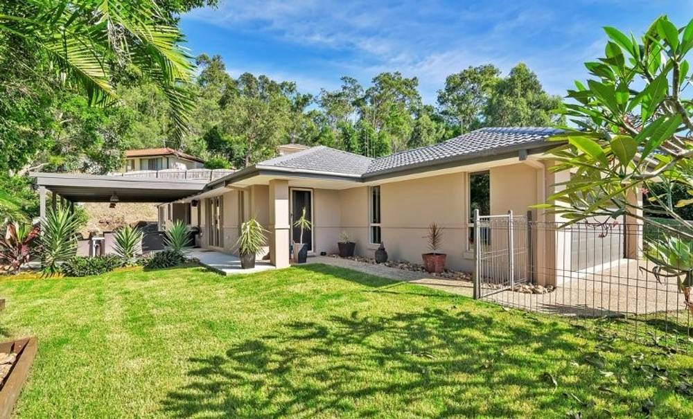 15 Davis Cup Court, OXENFORD, QLD 4210