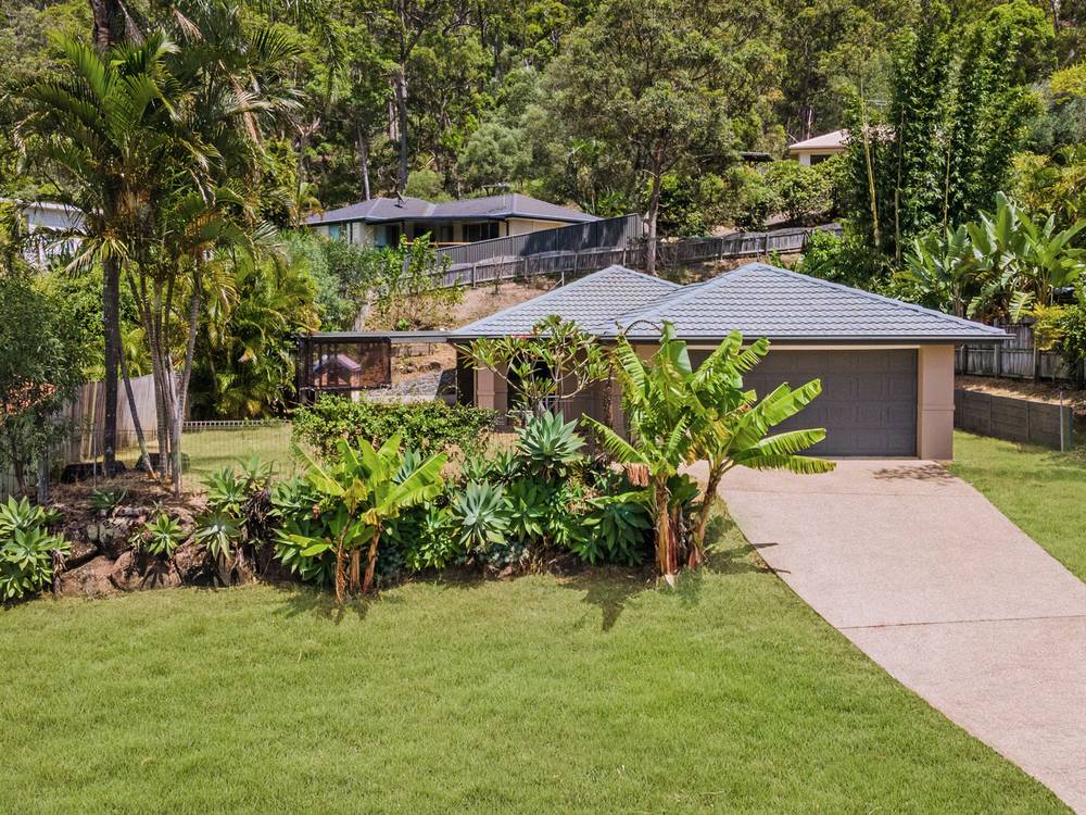 15 Davis Cup Court, OXENFORD, QLD 4210