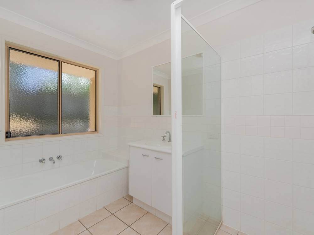 15 Davis Cup Court, OXENFORD, QLD 4210