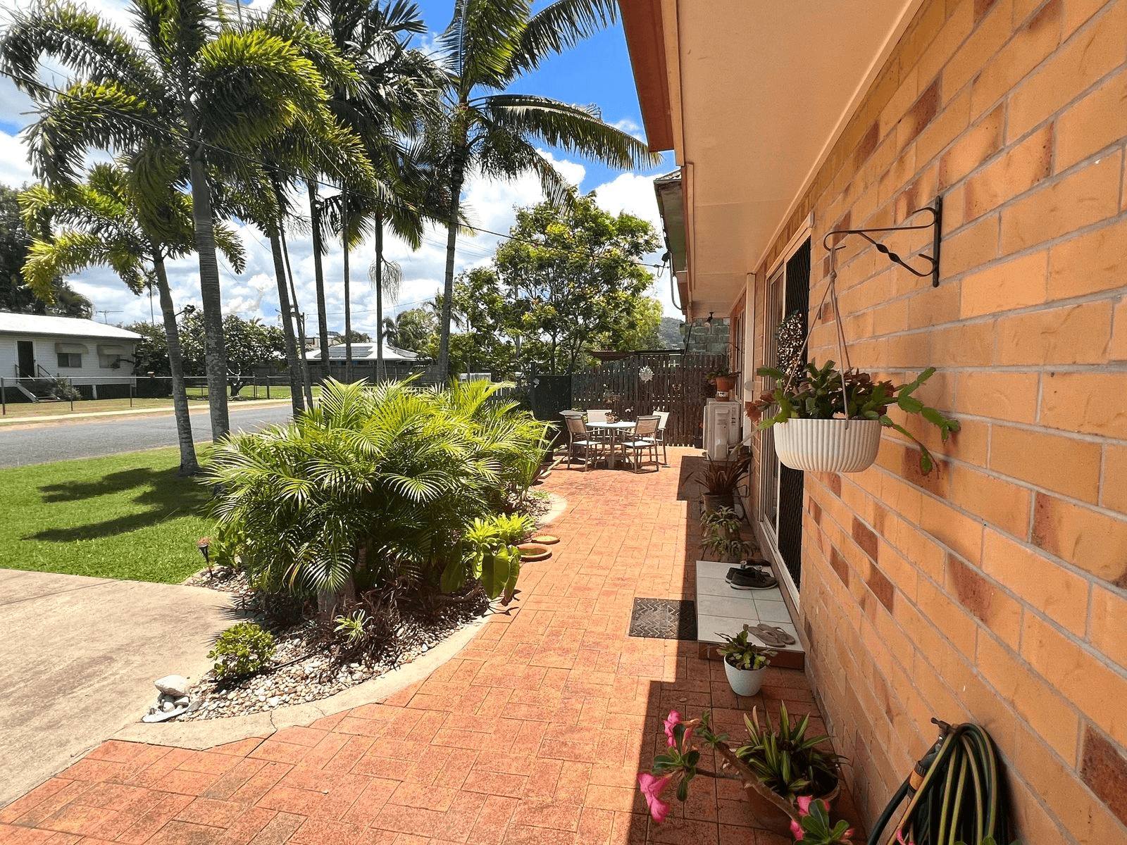 1/12 East Street, SARINA, QLD 4737