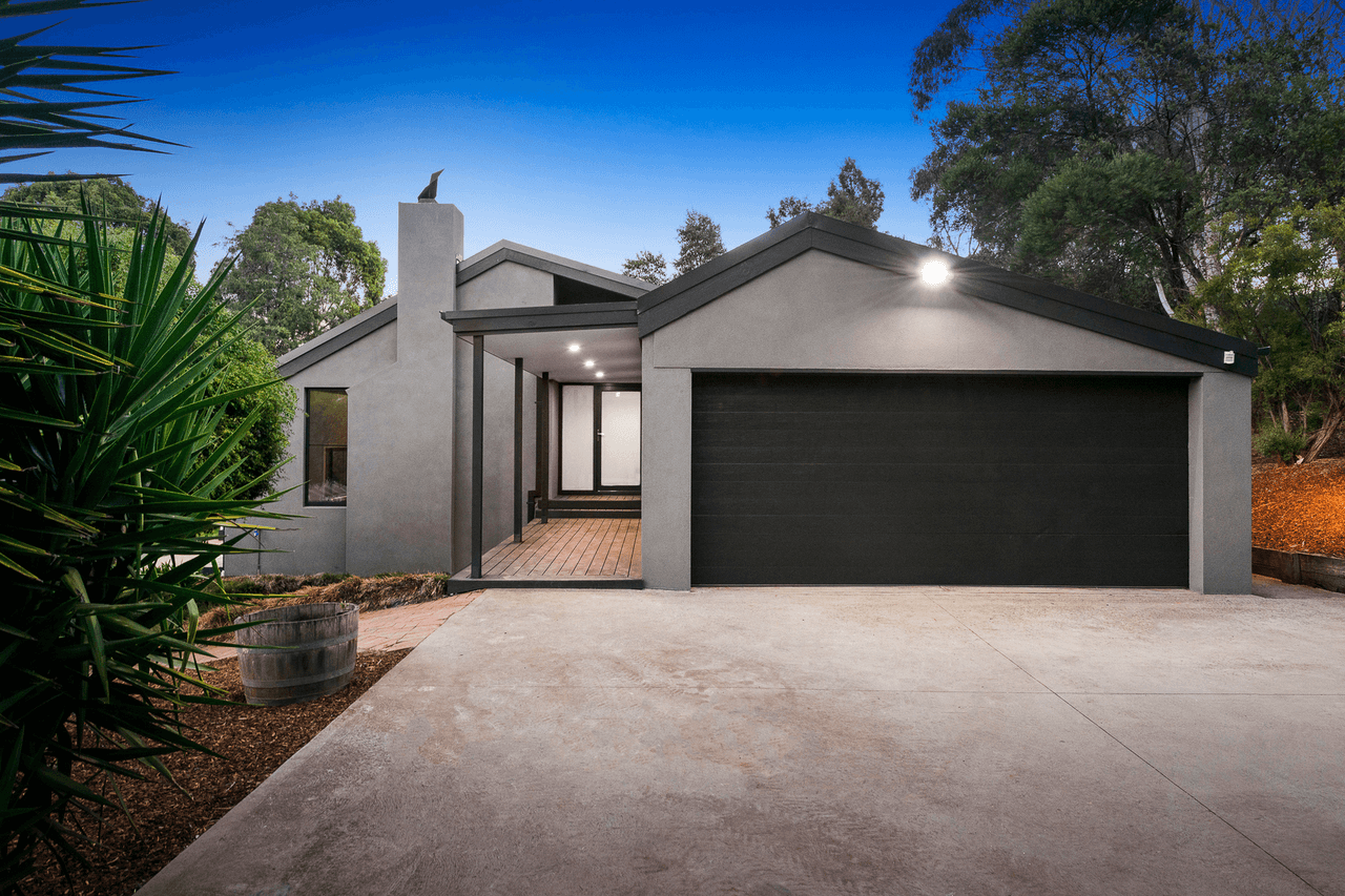 9 Eucalyptus Road, Eltham, VIC 3095