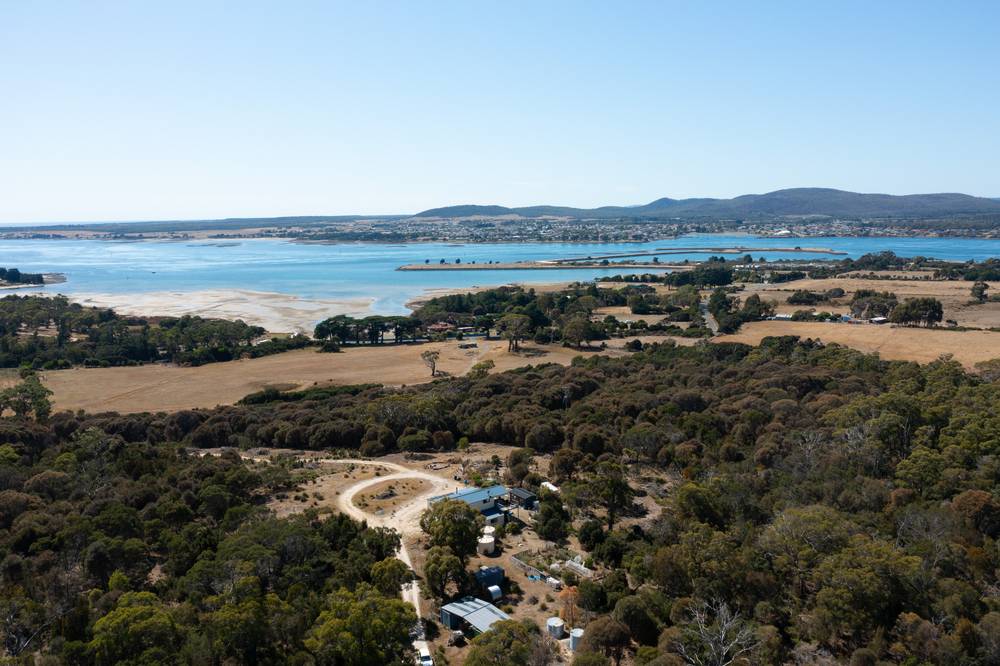 1074 Greens Beach Road, CLARENCE POINT, TAS 7270