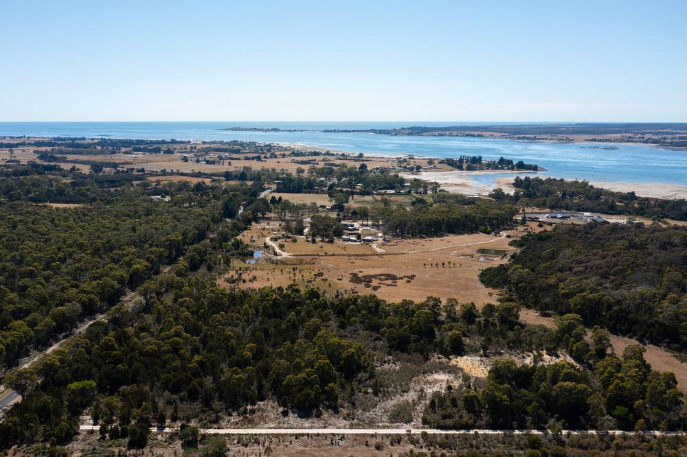 1074 Greens Beach Road, CLARENCE POINT, TAS 7270