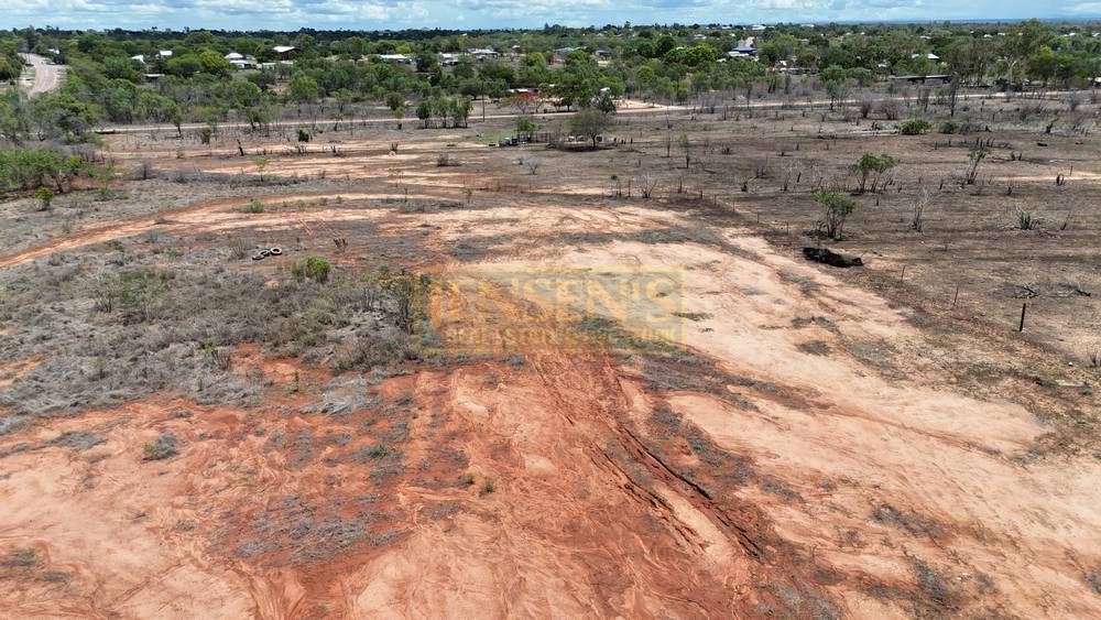 56 Bluff Road, MILLCHESTER, QLD 4820