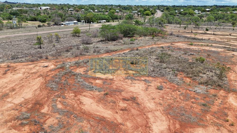 56 Bluff Road, MILLCHESTER, QLD 4820