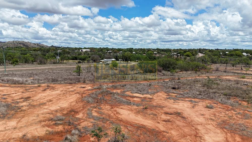 56 Bluff Road, MILLCHESTER, QLD 4820