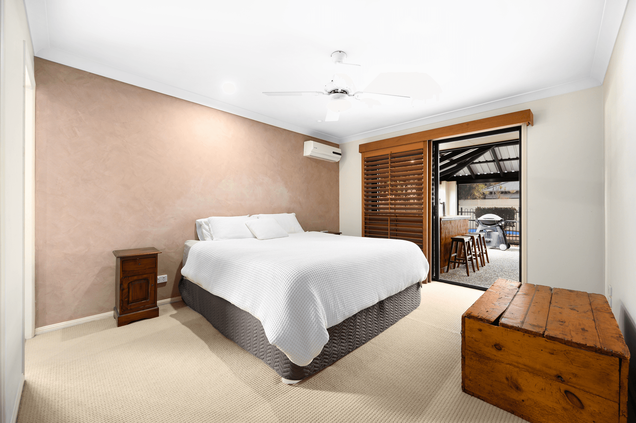 17 Grande Terrace, HELENSVALE, QLD 4212