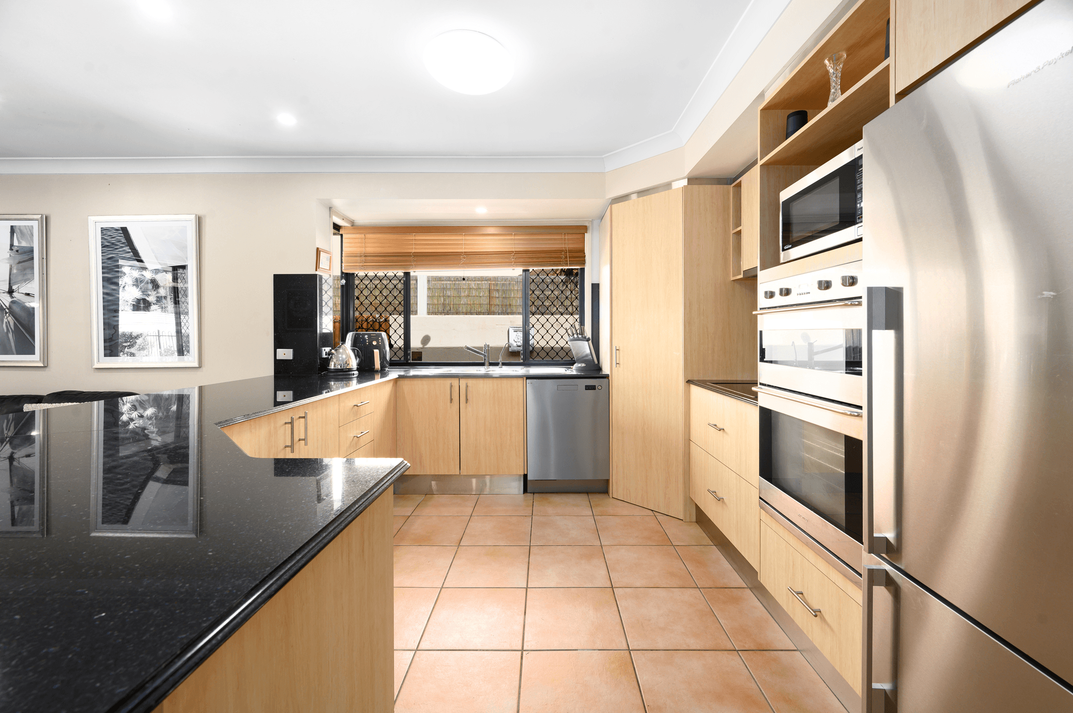 17 Grande Terrace, HELENSVALE, QLD 4212