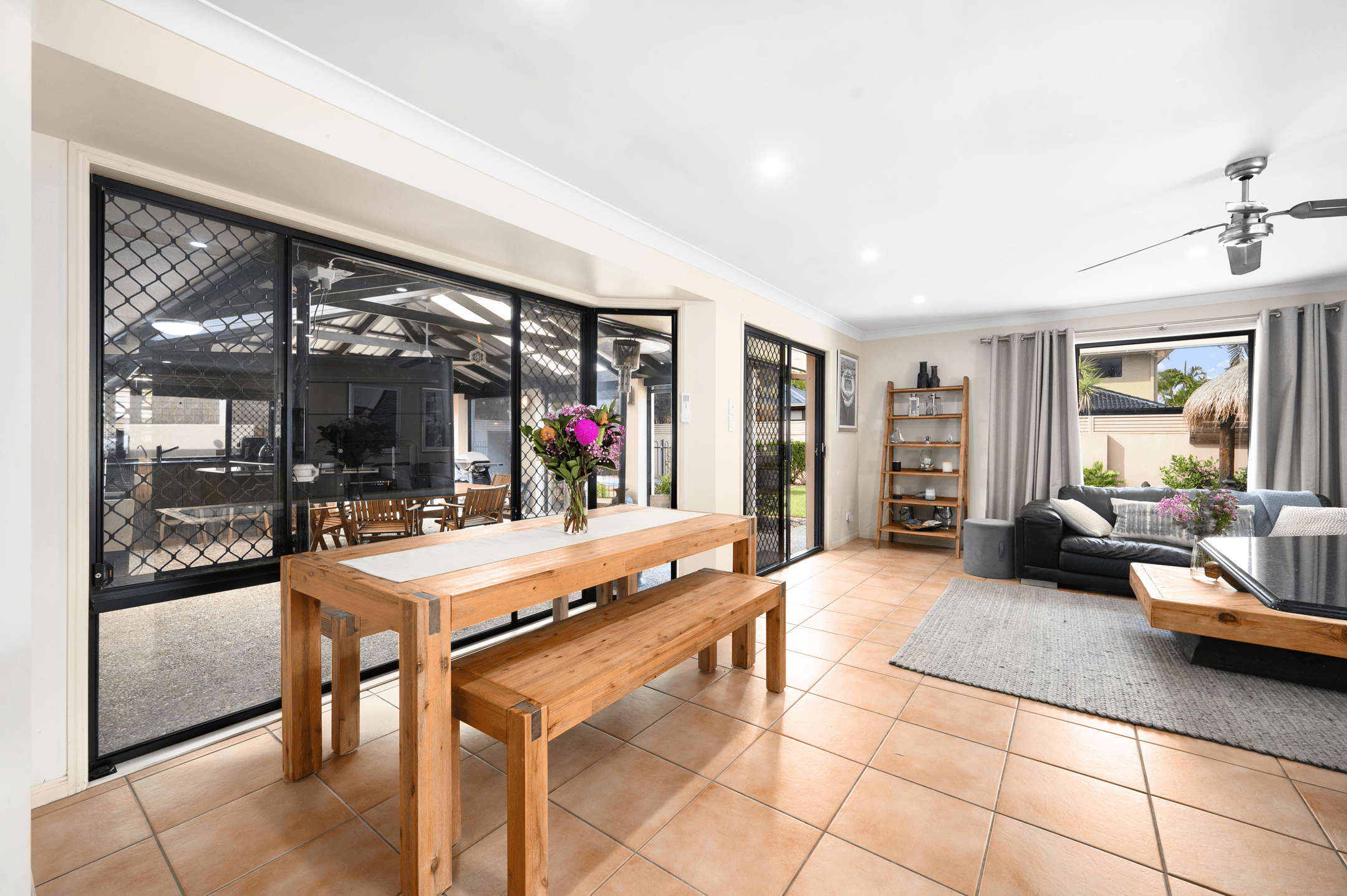 17 Grande Terrace, HELENSVALE, QLD 4212
