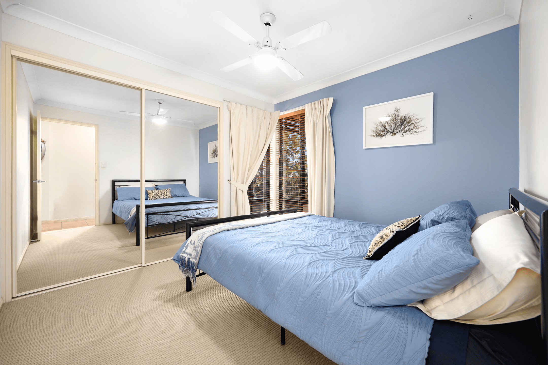 17 Grande Terrace, HELENSVALE, QLD 4212
