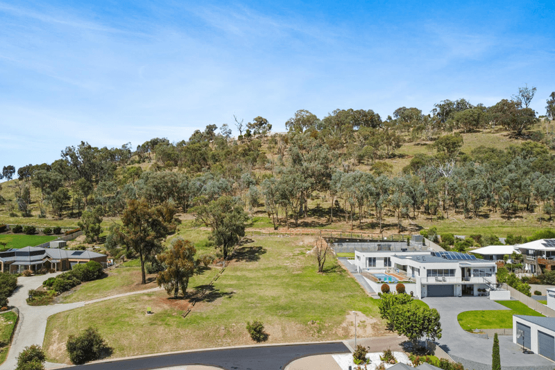 4 Bowen Place, WEST WODONGA, VIC 3690