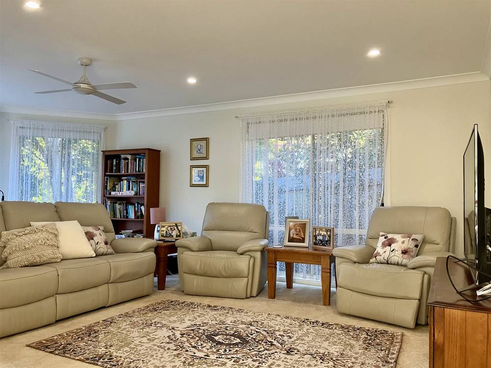 8 Doncaster Place, HYLAND PARK, NSW 2448
