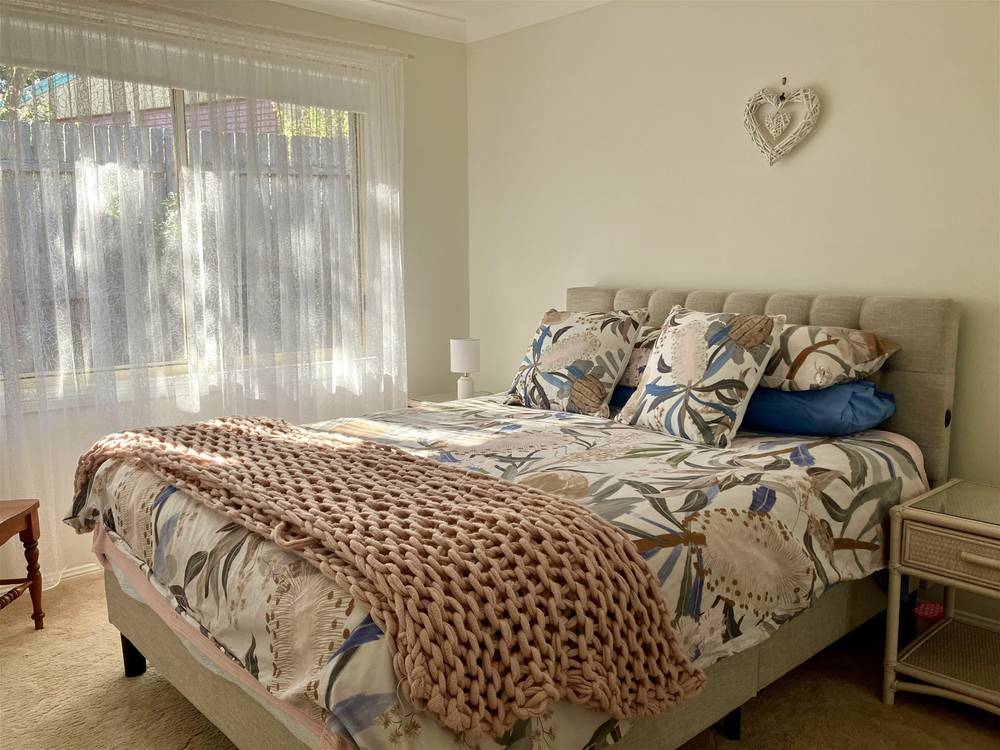 8 Doncaster Place, HYLAND PARK, NSW 2448